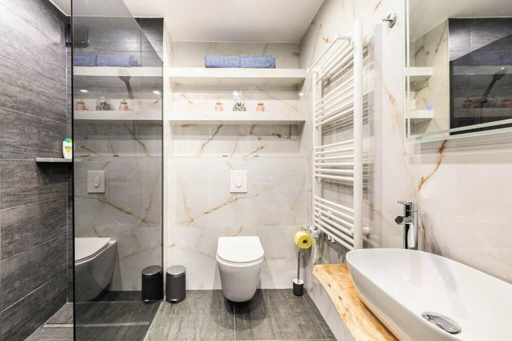 Cozy Renovated Apartment Close To Schoenbrunn Palace Vienna Luaran gambar